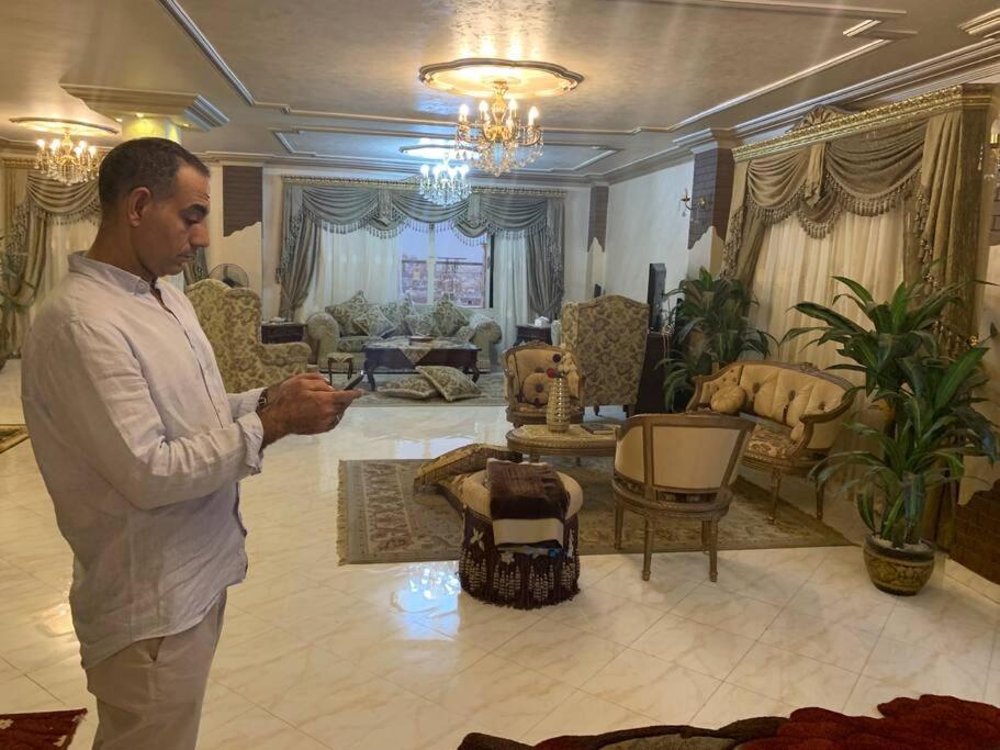 Royal Pyramids Palace Residence Кайро Екстериор снимка