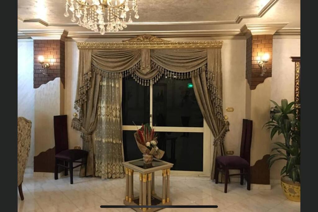 Royal Pyramids Palace Residence Кайро Екстериор снимка