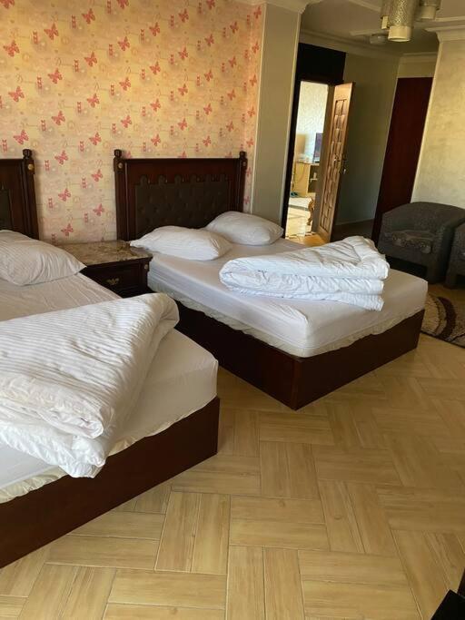 Royal Pyramids Palace Residence Кайро Екстериор снимка