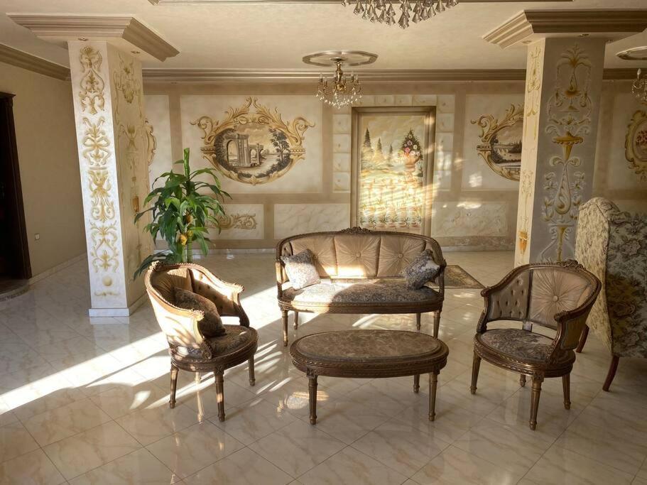Royal Pyramids Palace Residence Кайро Екстериор снимка