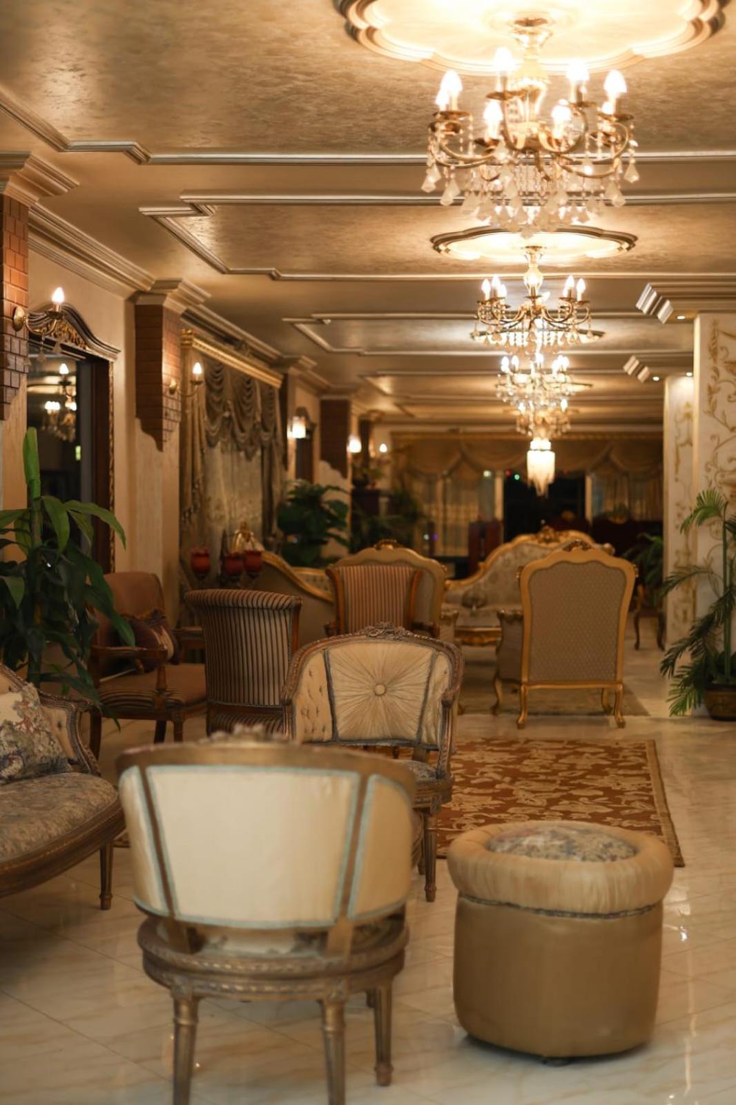 Royal Pyramids Palace Residence Кайро Екстериор снимка